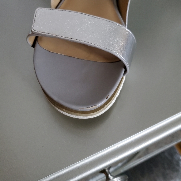 Sandals - Picture 5 of 12